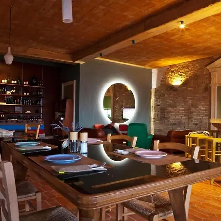I Spazio Mit Pool By Interhome Volterra